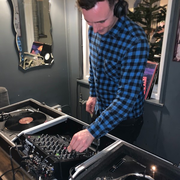 DISCO VIOLANTE EVERY FRIDAY